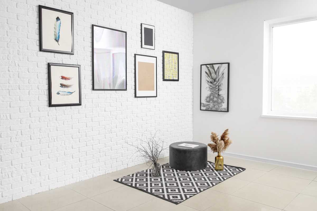 Creating a Gallery Wall That Tells Your Story